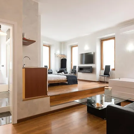 Prince'S Suite - Budget Rooms & Apt Piazza Del Popolo-3